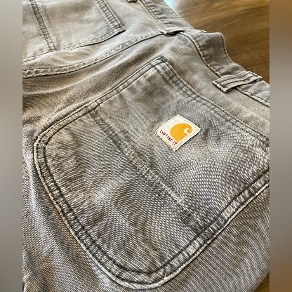 Distressed Carhartt Pants 32x30